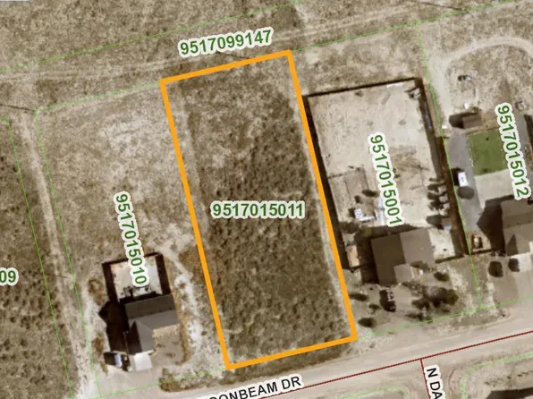 943 E Moonbeam Dr, Pueblo West, CO 81007