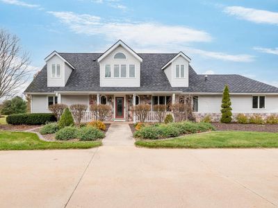 3411 Country Aire Dr, Cedarburg, WI, 53012