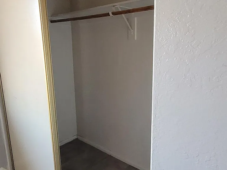 21250 Laguna Rd #5 — Photo 36