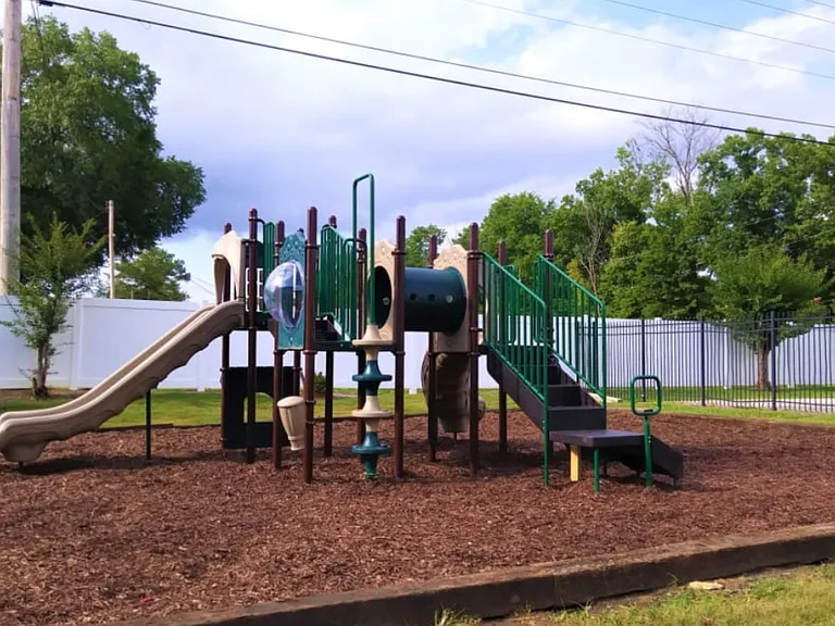 Cove at Cloud Springs — Photo 6