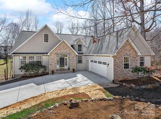 115 Springhead Ct, Arden, NC 28704