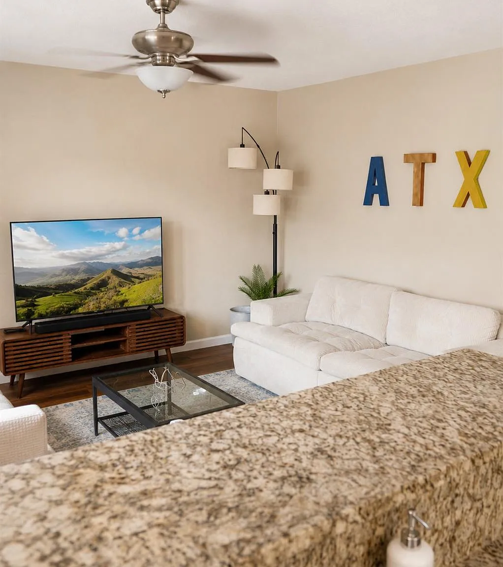2 bed, 1.0 bath, 800 sqft, $1,295 — Photo 4