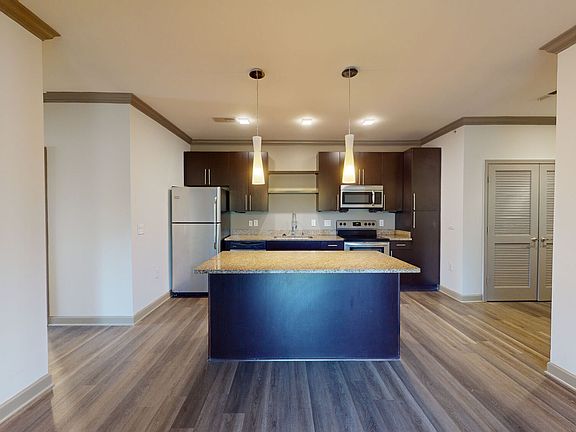 4th image of 11010 Northlake Landing Dr #8204