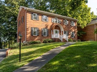 1721 Briar Lake Rd, Winston Salem, NC 27103