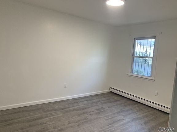 5th image of 85-06 Parsons Blvd Floor 2