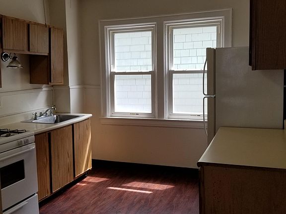 4th image of 499 Bird Ave #1