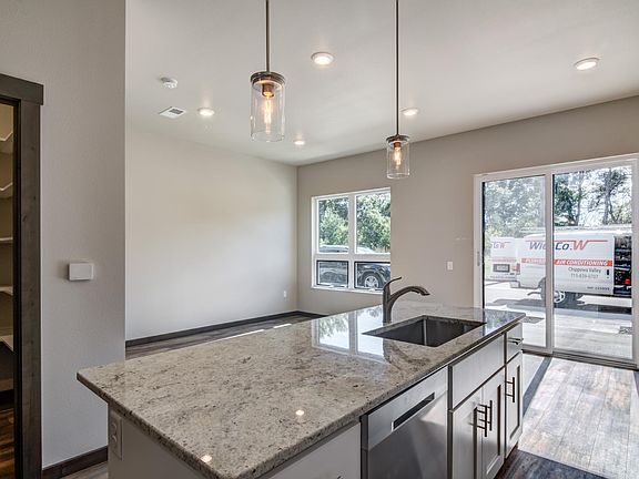Ridgeline - Kitchen Island/Living Room