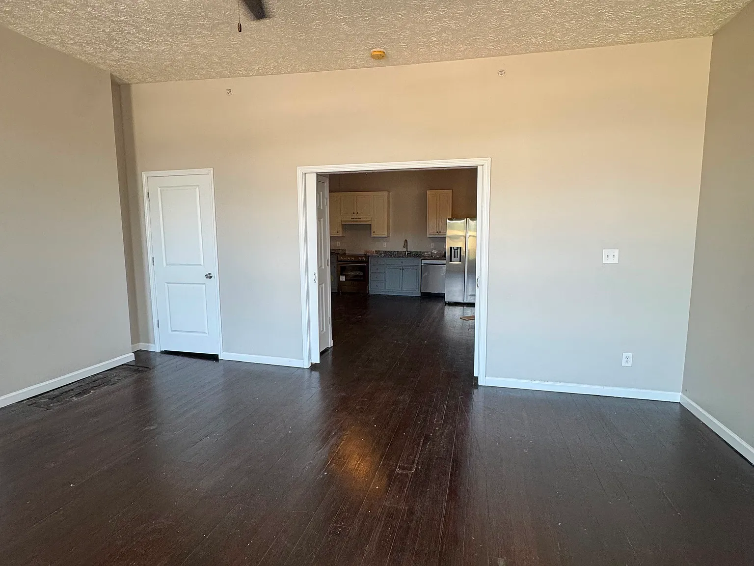 1 bed, 700 sqft, $875 — Photo 2