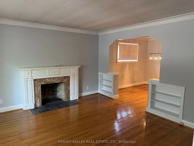 240 Joicey Blvd — Photo 5