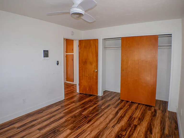 228 Twin Oaks Ave — Photo 14