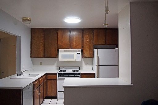 5th image of 8745 Bennington St