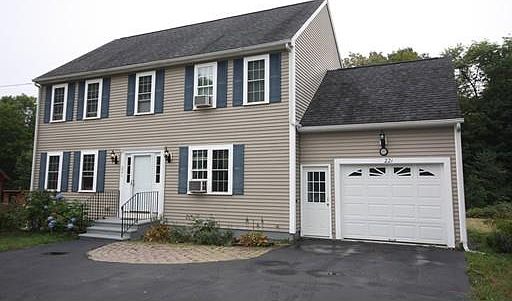 1st image of 221 Brentwood Dr