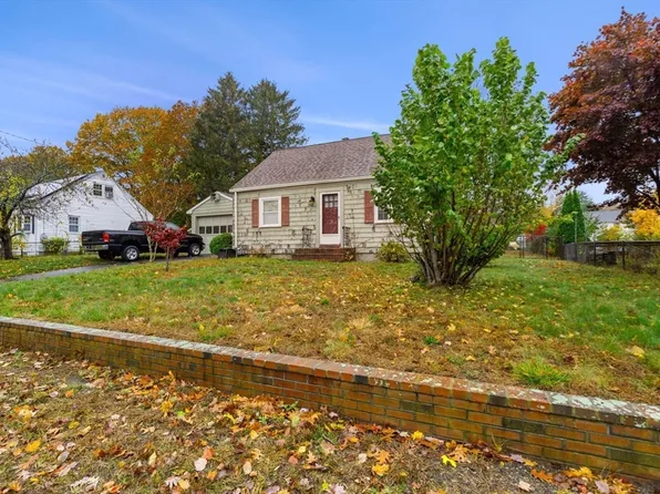 17 Donald Rd, Stoughton, MA 02072