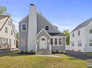 204 Kings Ct, Teaneck, NJ