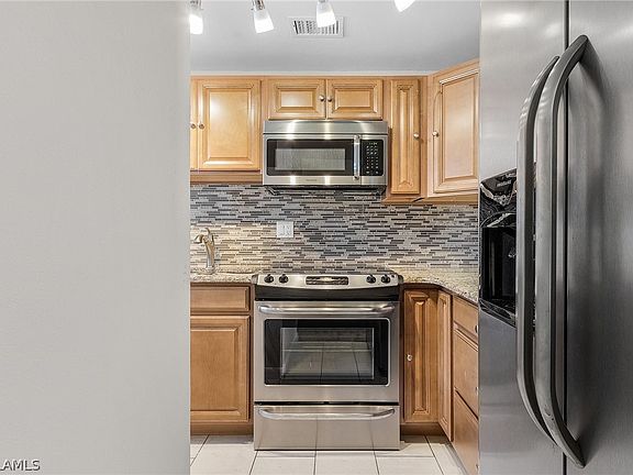 5th image of 7401 Constitution Cir APT 6A