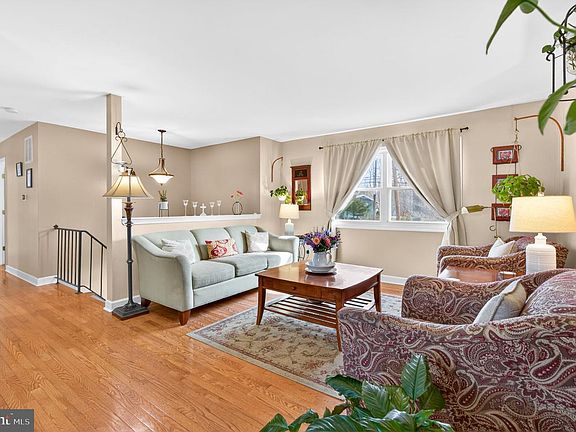 5th image of 88 Evergreen Rd