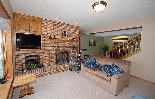4th image of 4937 142nd Ln NW