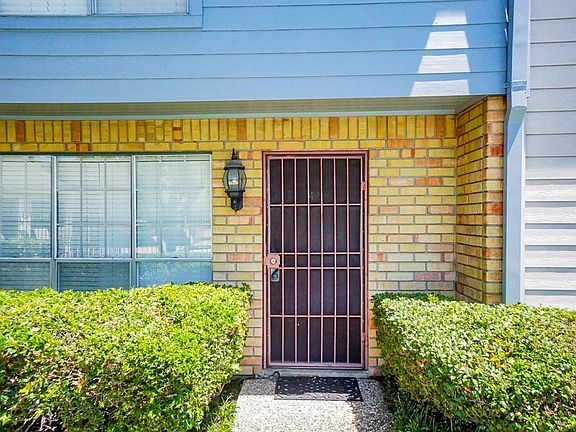 4th image of 6111 Beverly Hill St #42