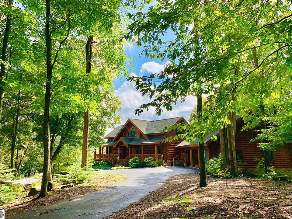 1st image of 6004 Spyglass Hill Ct