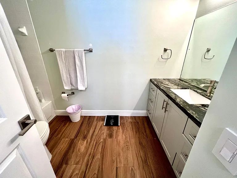 4728 114th Ave #203 — Photo 22