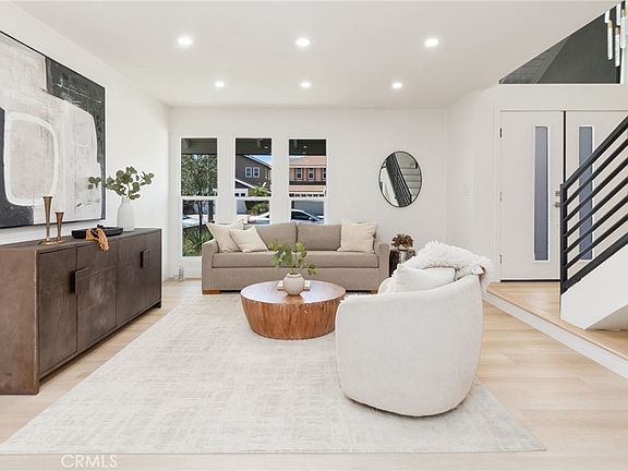 4th image of 8032 Lancashire Cir