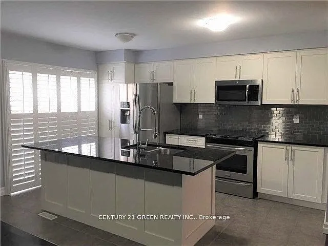 1048 Haxton Hts — Photo 4