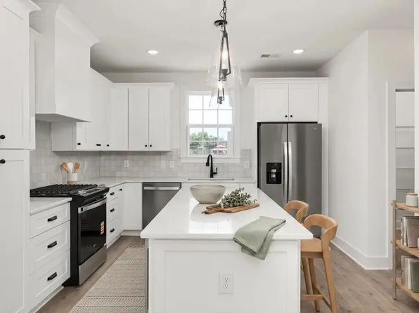 504 Edwin St #32, Nashville, TN 37207