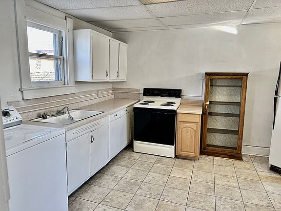 5th image of 1116 1/2 S A St #2