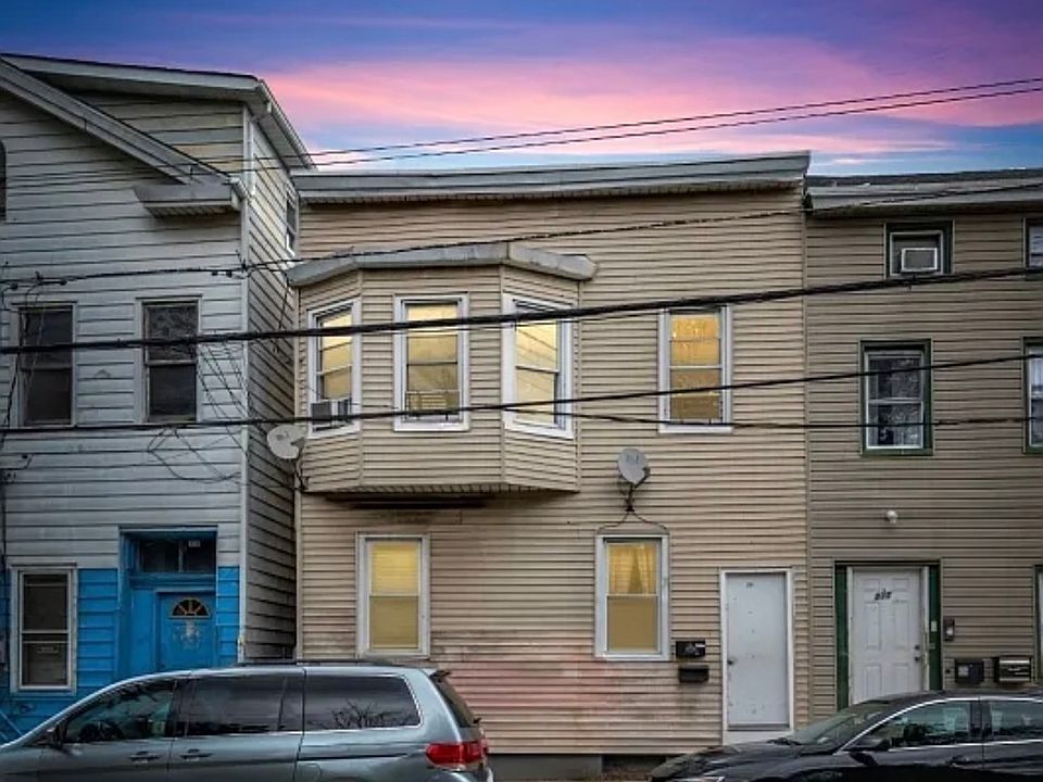 2nd image of 333 Marshall St #2