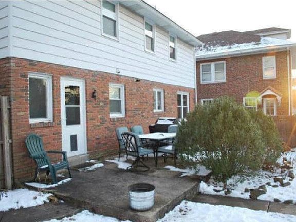 3rd image of 795 N Franklin St