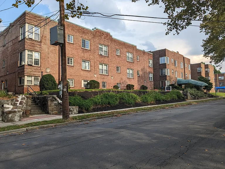 35 N 18th St #2AE — Photo 1