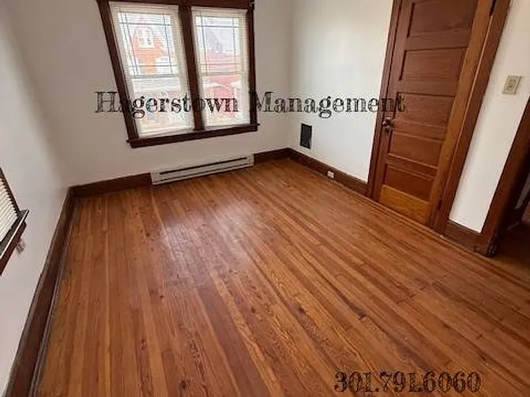 109 Fairground Ave — Photo 2