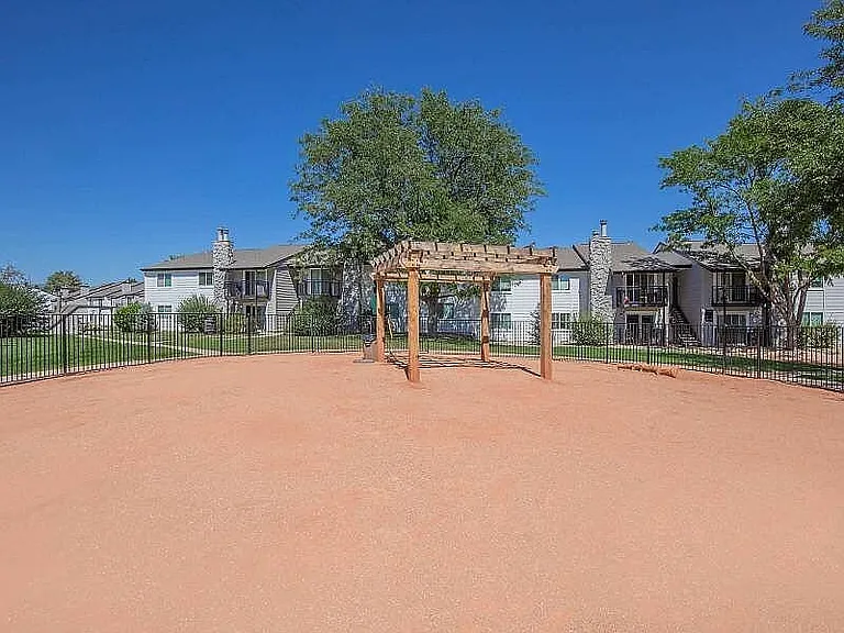 Ironwood at Palmer Park — Photo 11