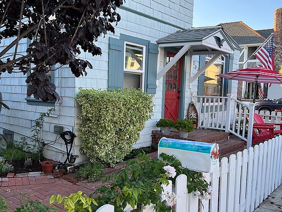 3rd image of 227 Apolena Ave