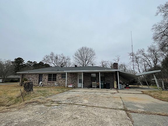 2nd image of 225 W Heights Dr
