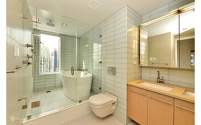 Rented by Douglas Elliman | media 16