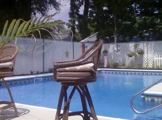 145 Pinehurst Rd, Brick, NJ 08723