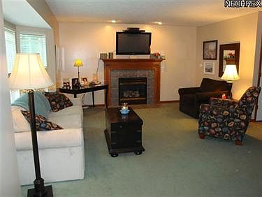 3rd image of 1253 Orchard Glen Dr