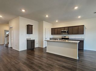 813 Fueller Dr, Aubrey, TX 76227