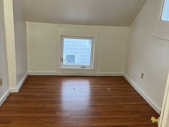 4th image of 15-17 Peru St #15