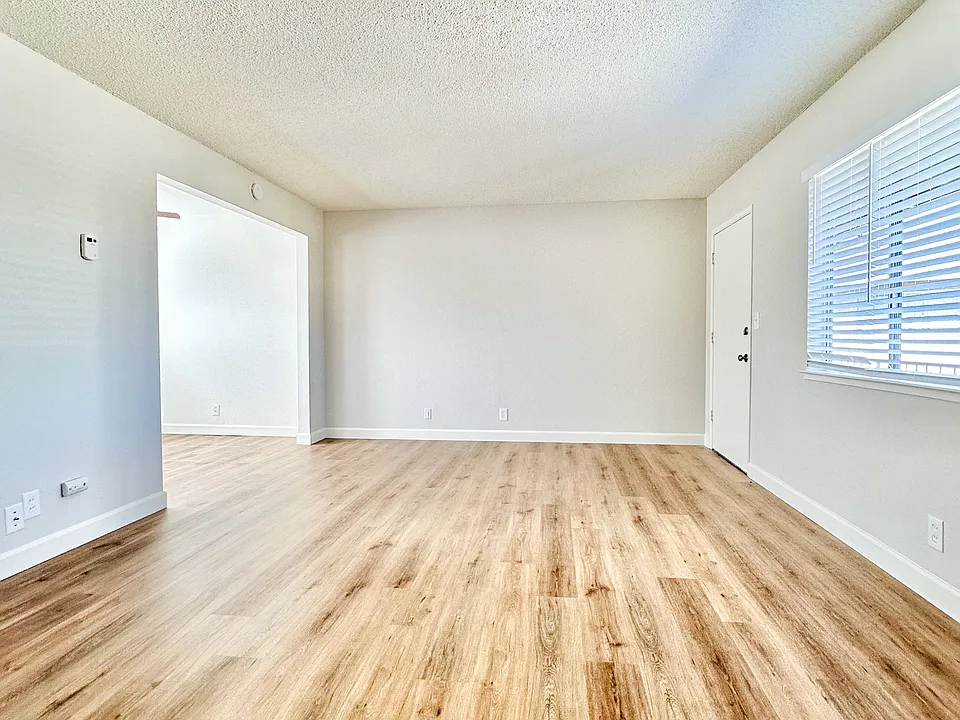 Gallatin Apartments