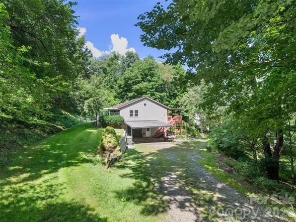 462 Farley St, Waynesville, NC 28786