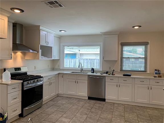 5th image of 4112 Henican Pl