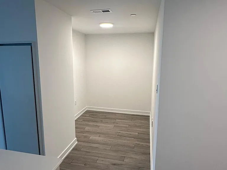 1005 Dundas St E #227 — Photo 7