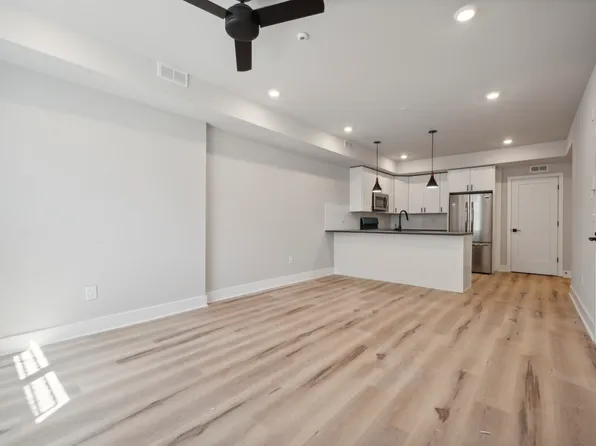 522 Green Ln APT A, Philadelphia, PA 19128