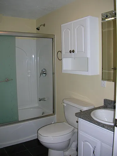20 Eden St Photo 1