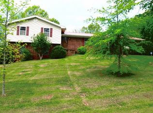 412 Benson Dr, Athens, TN 37303