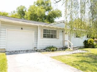 7911 Hixson Pike, Hixson, TN 37343