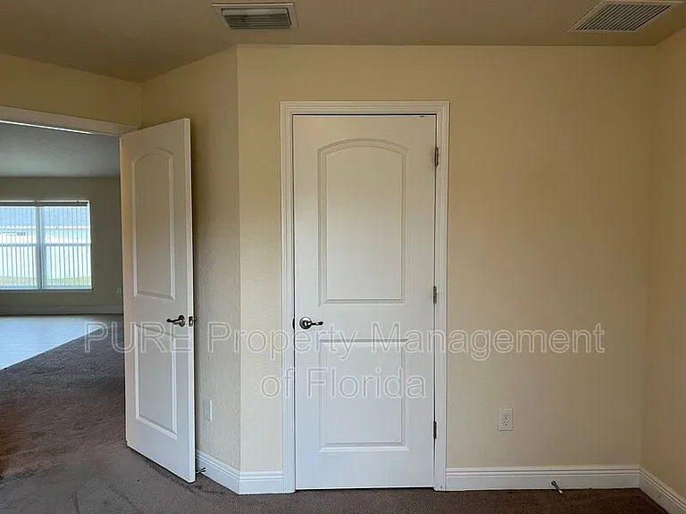 9883 SW 55th Avenue Rd — Photo 14