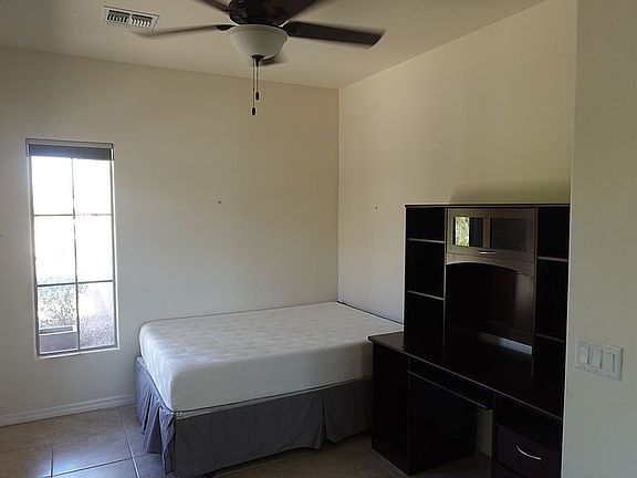 Den/office/spare room.  